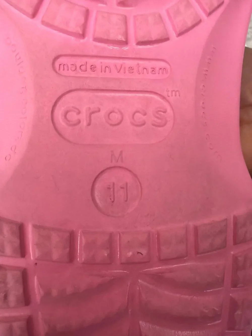 Crocs Baya Men Electric Pink Clog Slides Size Unisex 11M / 13W